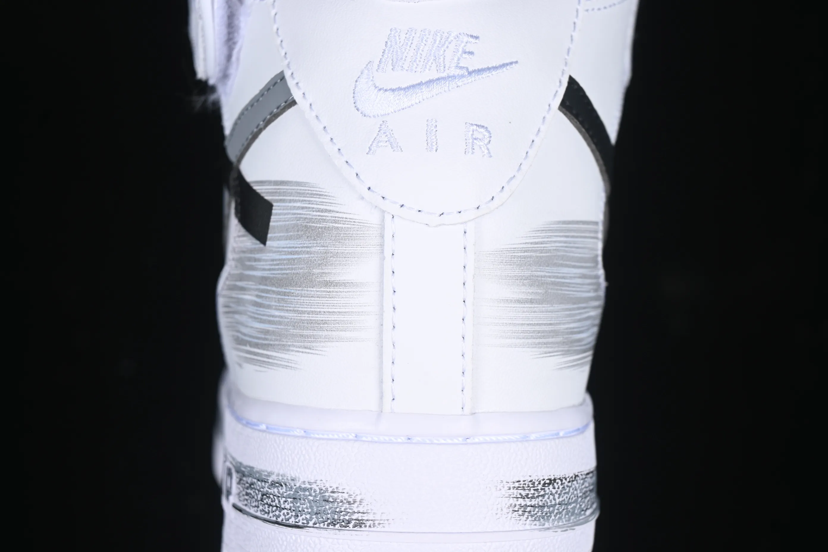 All Categories Nk Air Force 1 Air Force Series Nk Air Force 1 Mid Air Force Mid Nk Air Force 1'07 Mid Broken Hook Inkjet Painting Second Dimension Theme Air Force One Mid Casual Sneakers ZH0316-053